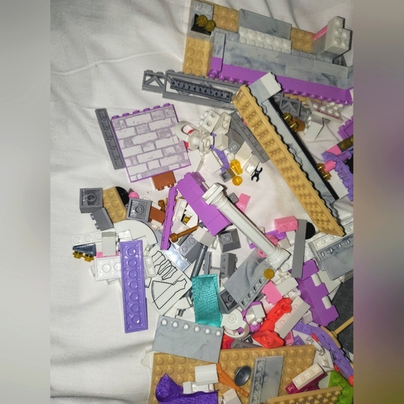 : American Girl mega bloks w/ over 360 pcs & instruction manual Lego friends pcs - Picture 8 of 14